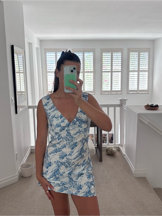 Lioness Dresses & Skirts - Lioness Blue & White Printed Mini Dress